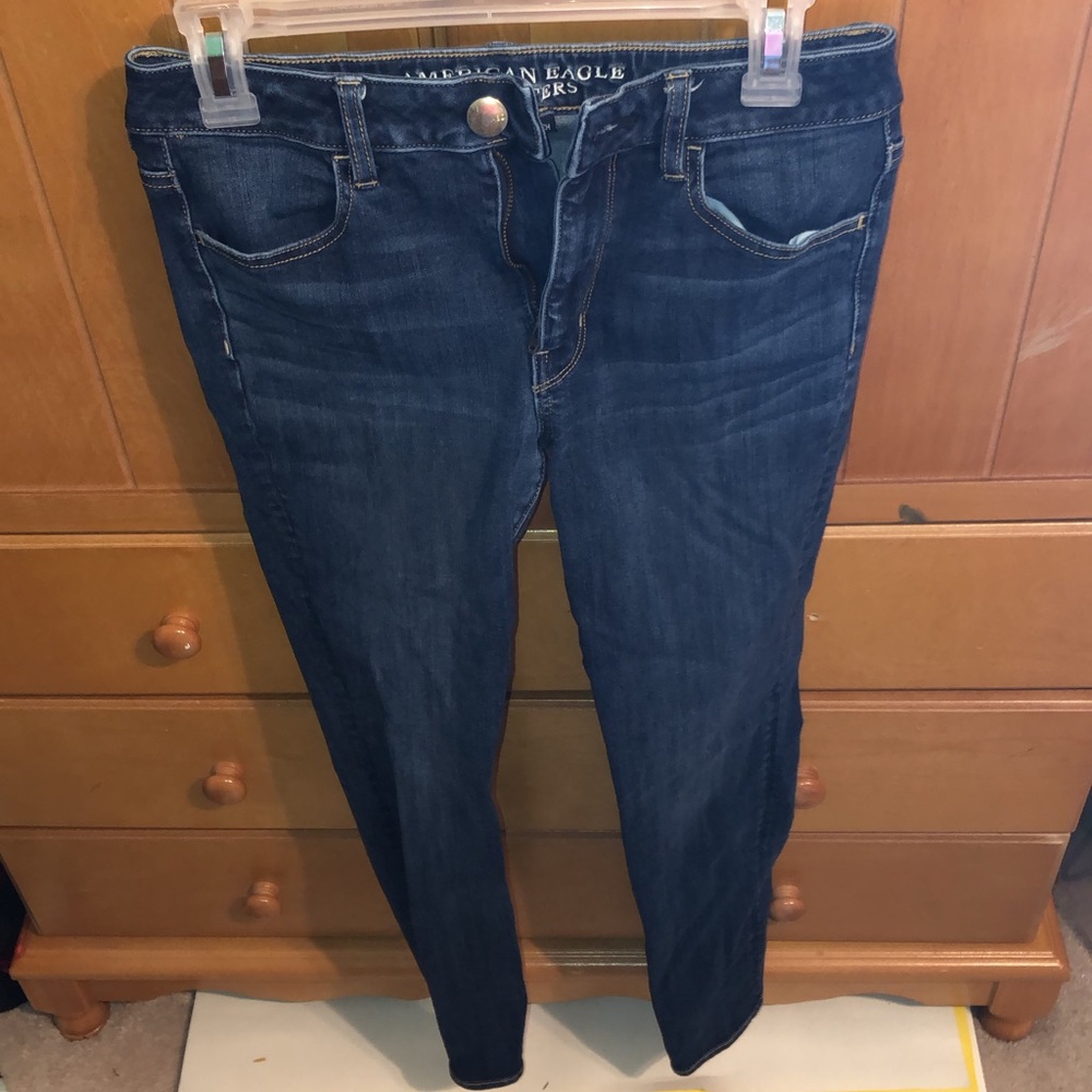 American Eagle blue jeans